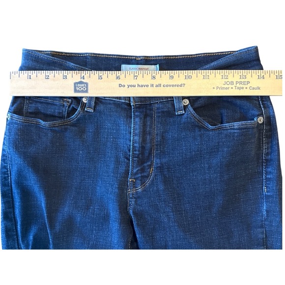 Levis Classic Bootcut Jeans Womens 4S W27 L30 Dark Wash Blue Denim 39252-0004 - Picture 6 of 8
